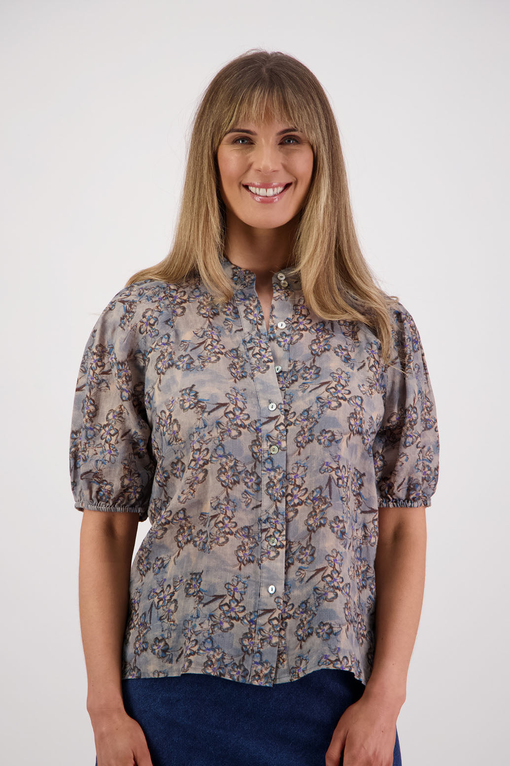Womens Ramie shirt with pleats across the shoulders, soft puff elbow length sleeves and Grandpa collar. Briarwood NZ. Stevie, Denim Daisy print