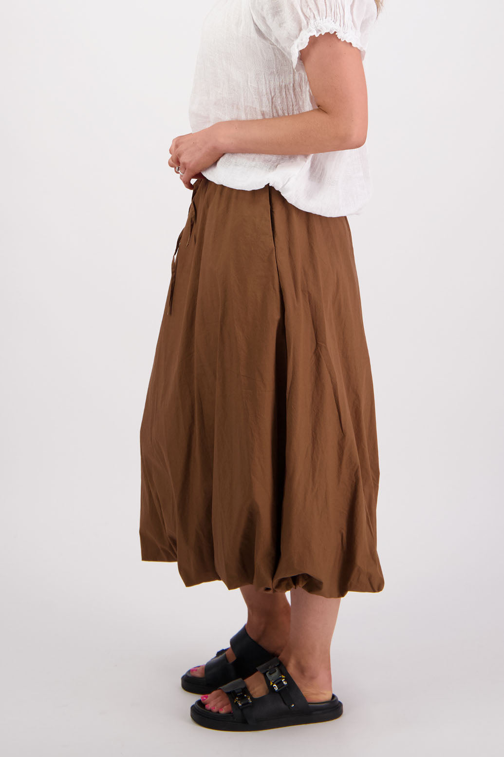Womens Cotton Poplin skirt with bubble hem and drawcord waist. Tan colour. Briarwood NZ. Sammy