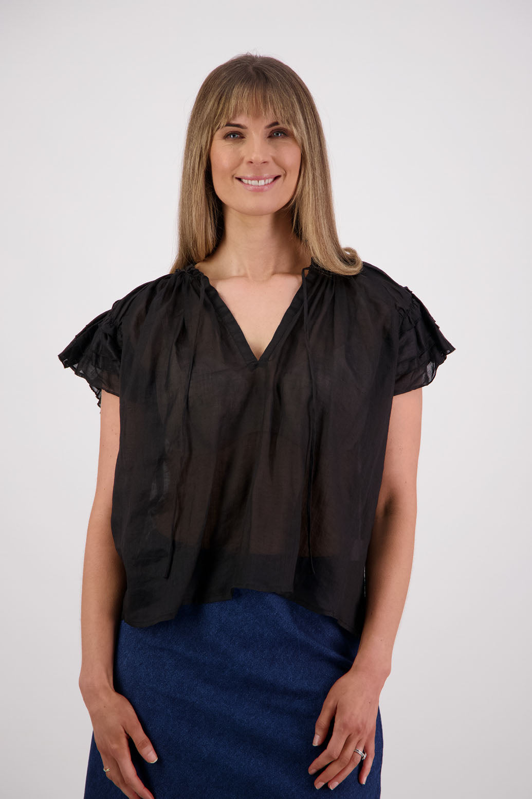 Shakespeare a soft floaty top with flattering layered short sleeves. Briarwood NZ. Ramie, Black