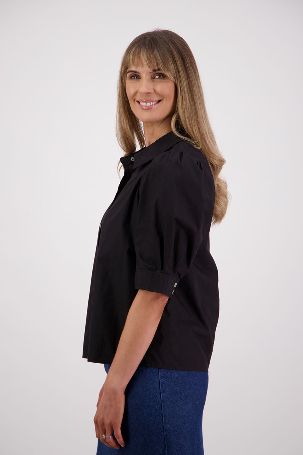 Womens Cotton Poplin Black shirt with puff elbow length sleeves, covered buttons and slightly fitted. Briarwood NZ. Stella