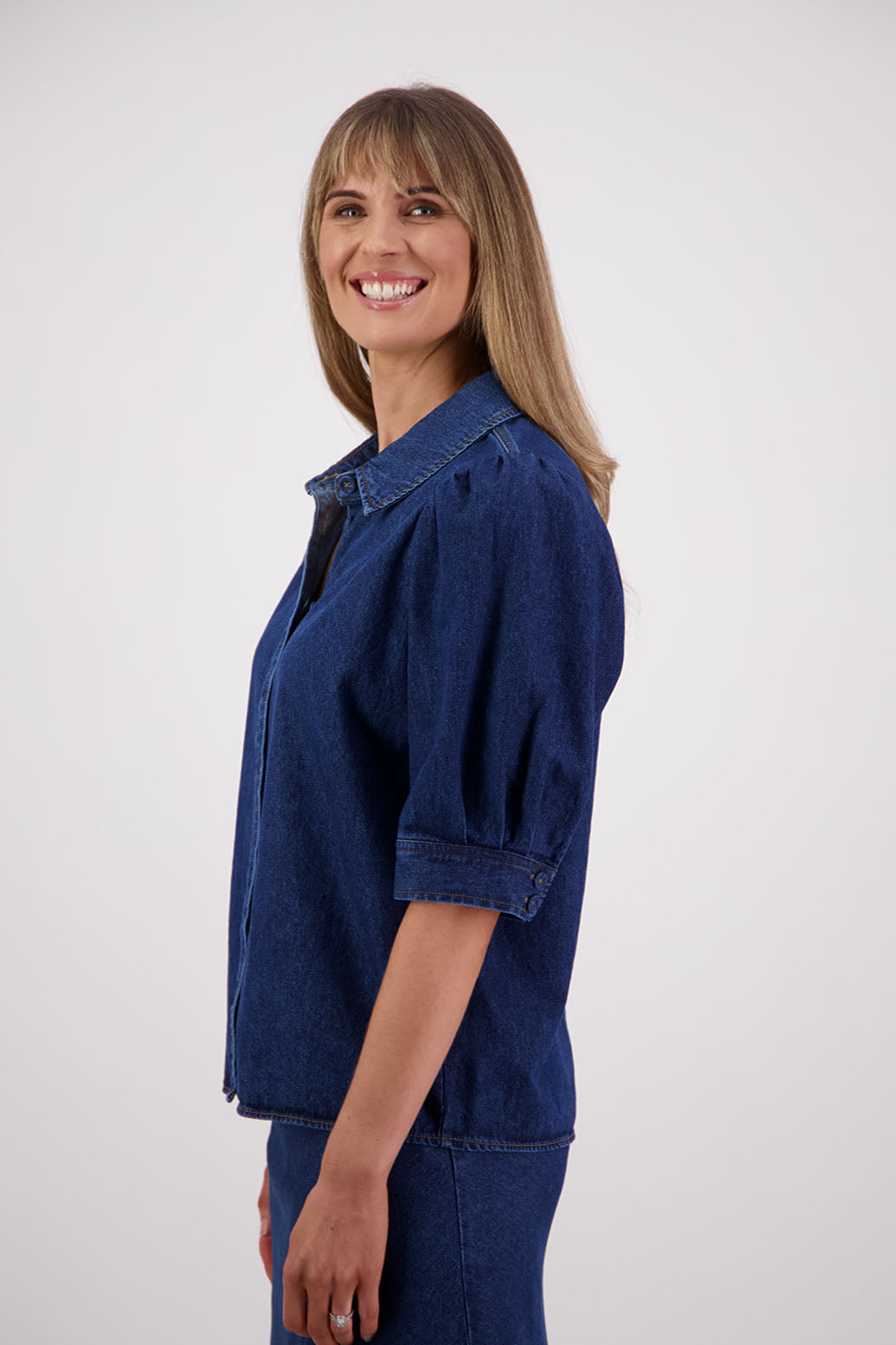 Womens denim shirt with elbow length puff sleeves, slightly fitted. Briarwood NZ. Stella
