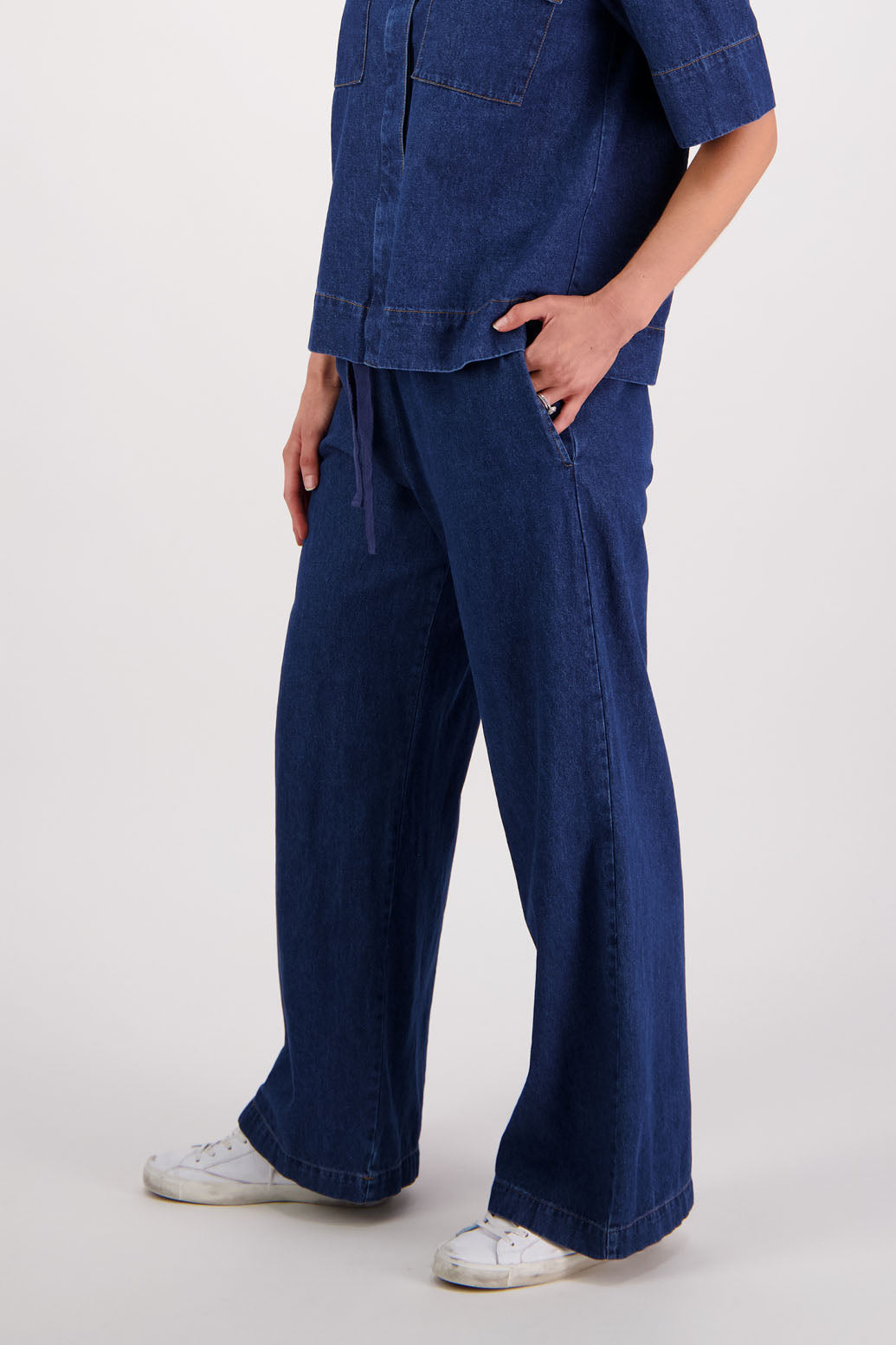 Womens wide leg denim pant with elasticated waist and pockets. Briarwood NZ. Suzuki