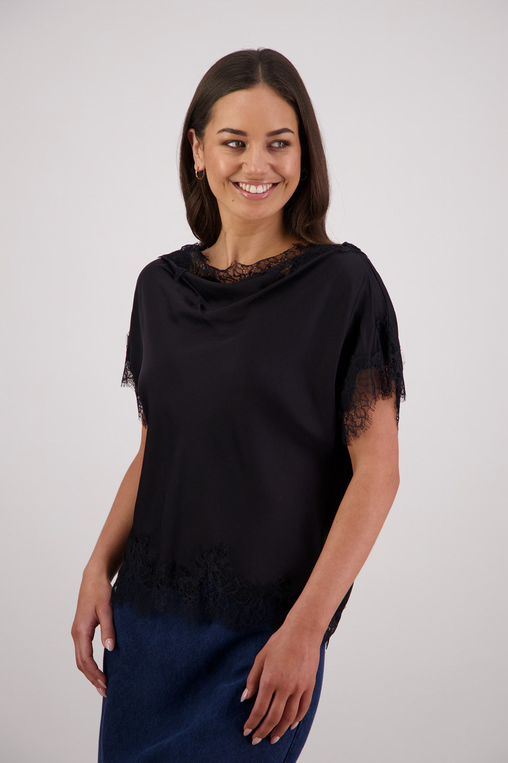 Side view Briarwood Tabby Top in a black.