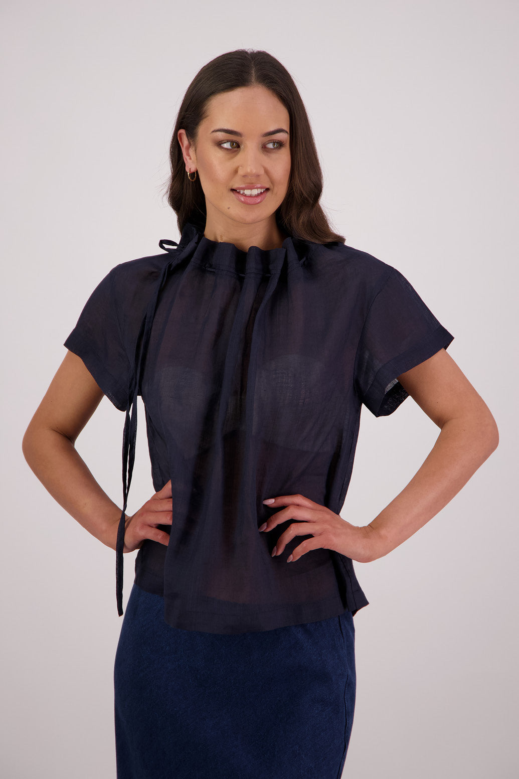 Briarwood Taffy Top in Ink, 100% Ramie.