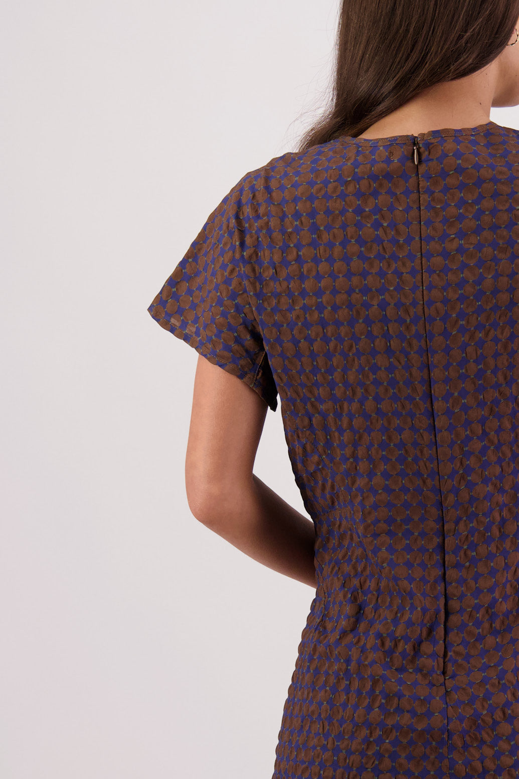 Closeup back view Briarwood Tasman Dress in Brown/Ink print.