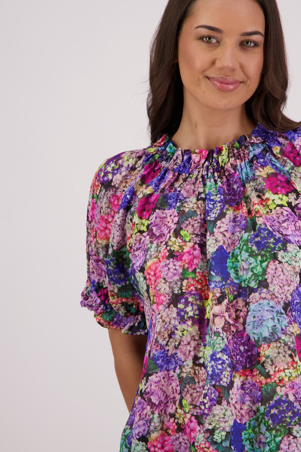 Close up front view of Briarwood Teddy Top in hydrangea print.