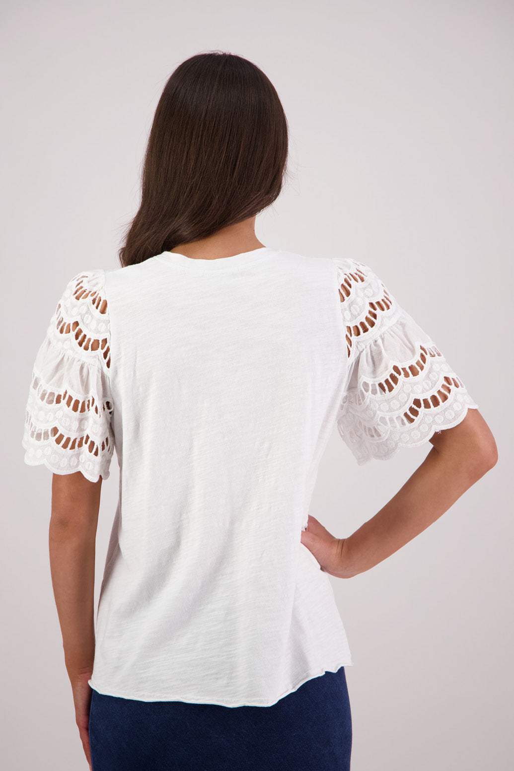 Back view Briarwood Text T-shirt in white.