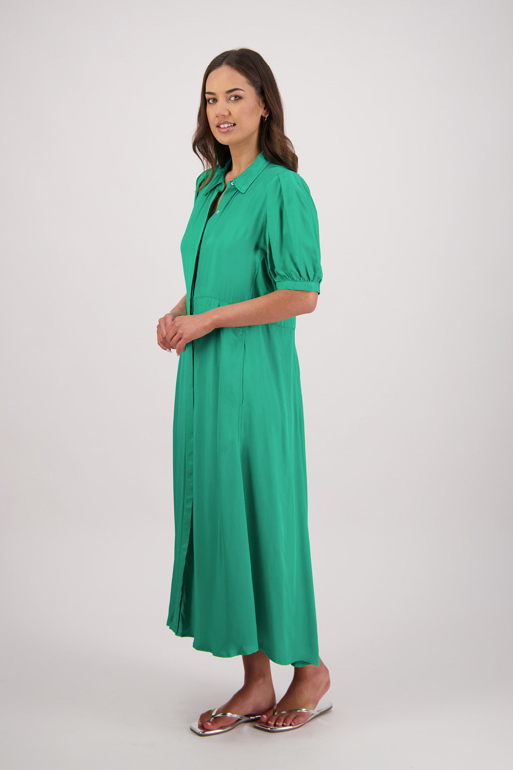 Side view Briarwood Thelma Shirt Dress in Emerald.