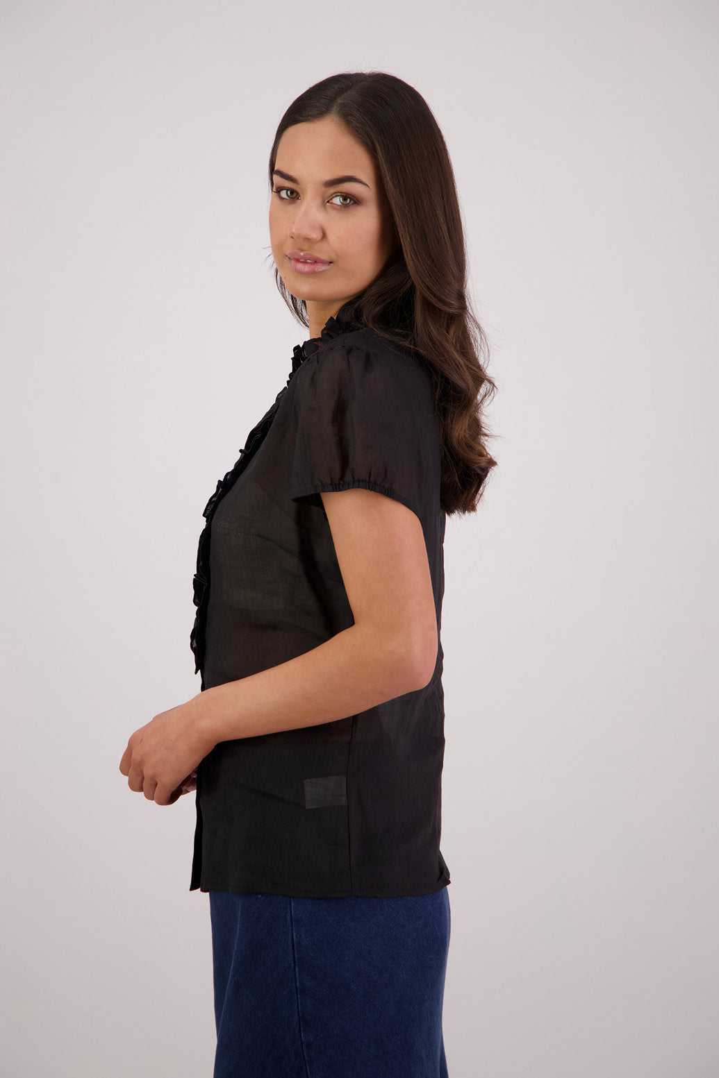 Side view Briarwood Tibby Shirt in Black.