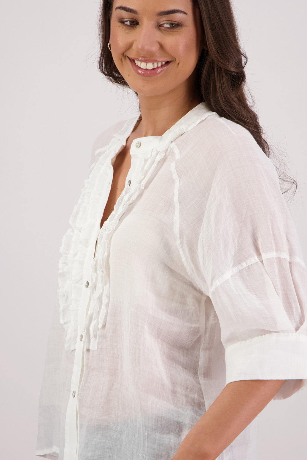 Closeup side view Briarwood Tiffany Shirt in White.