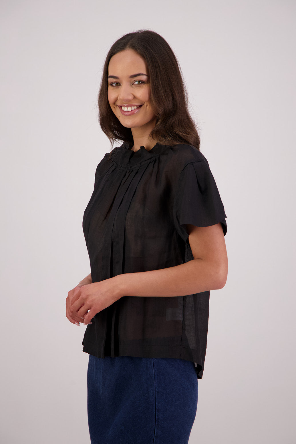 Side view Briarwood Toi Top in Black.