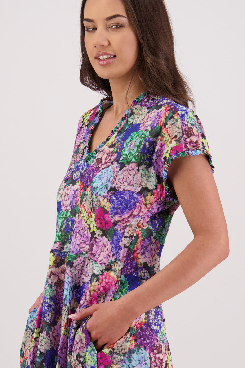 Close up of side view of Briarwood Tori Dress in Hydrangea print.