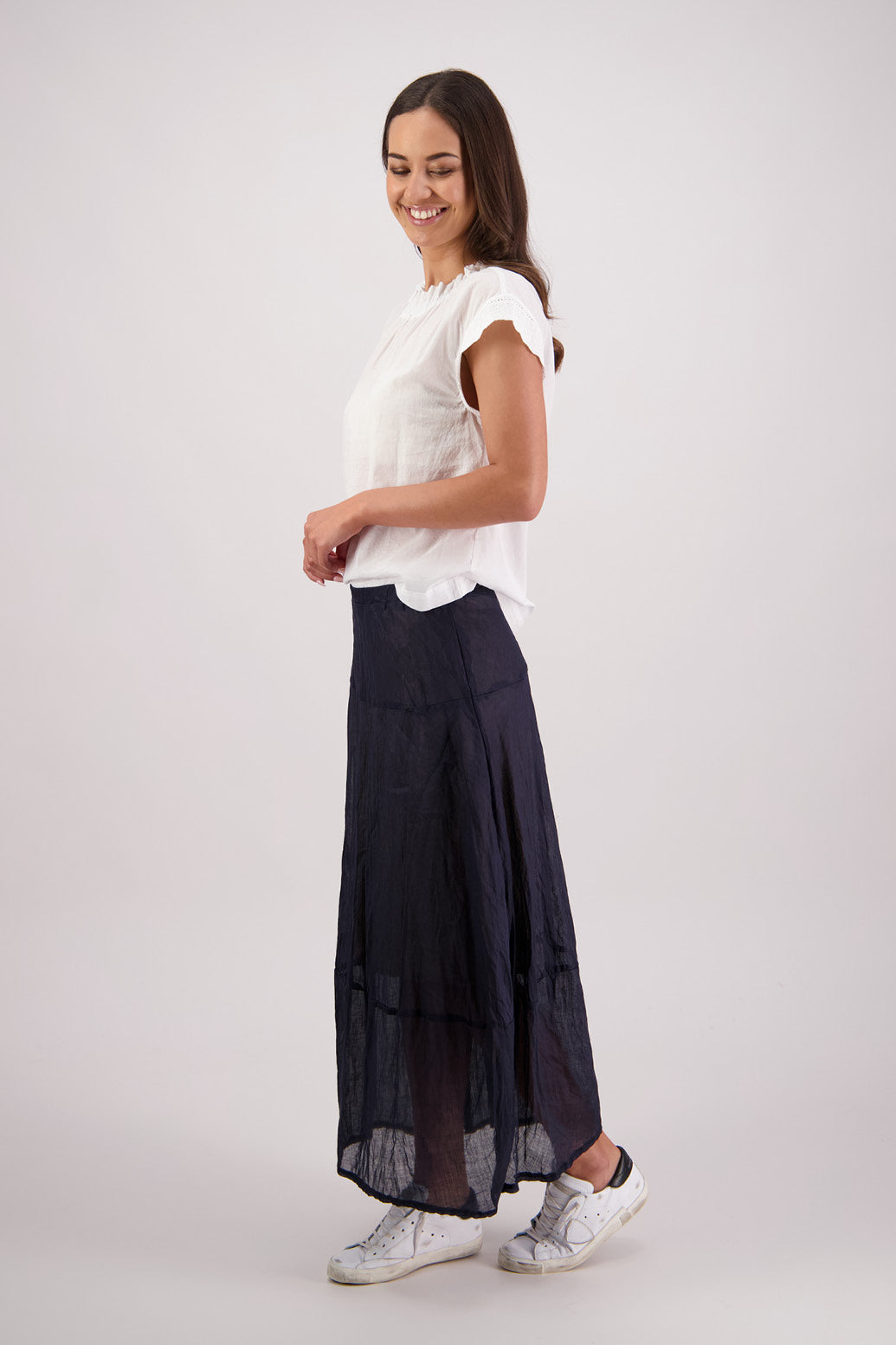 Side view Briarwood Tutti Skirt in Ink.