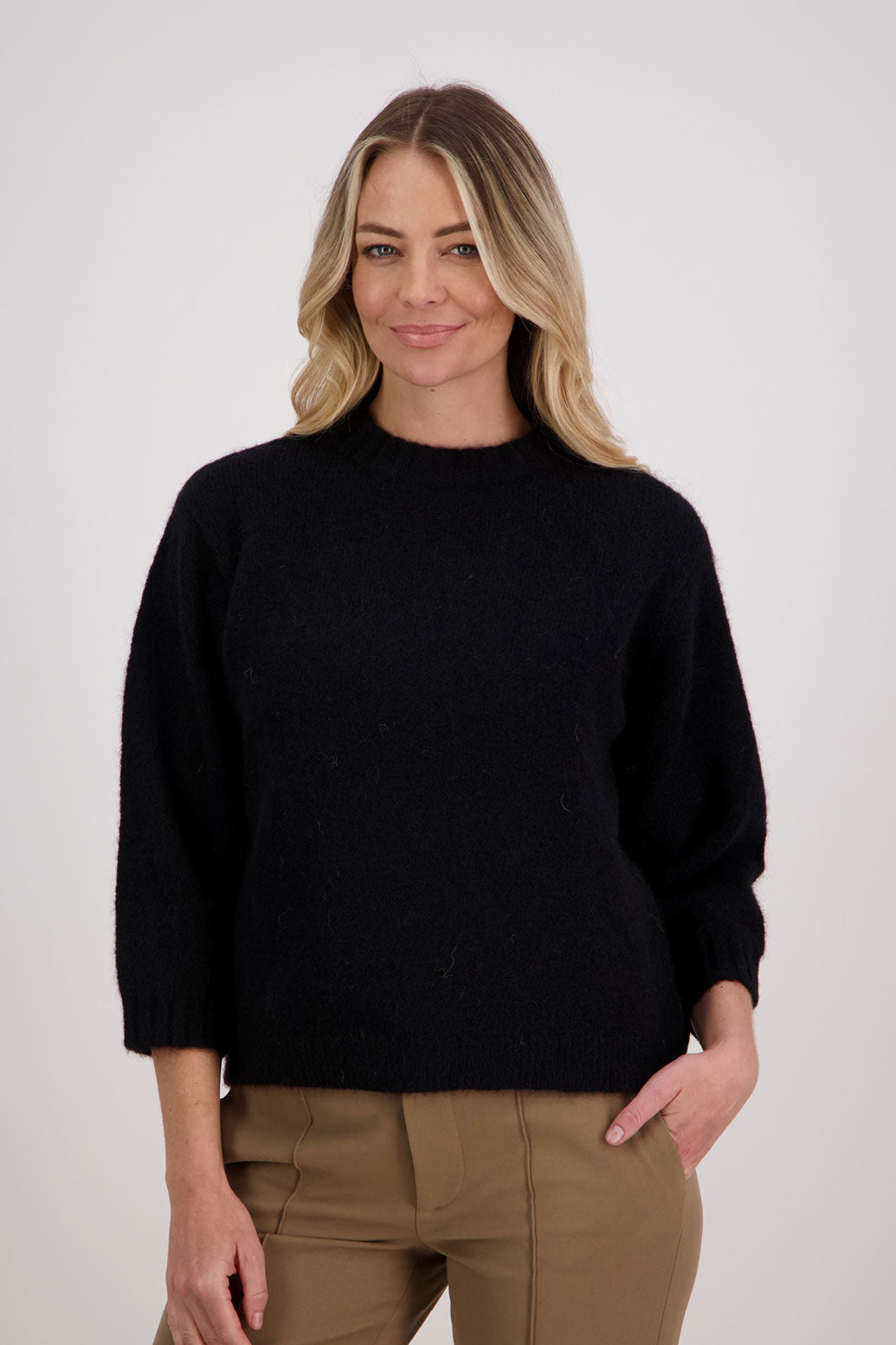 Black Briarwood Alpaca/Wool box fit sweater with round neck