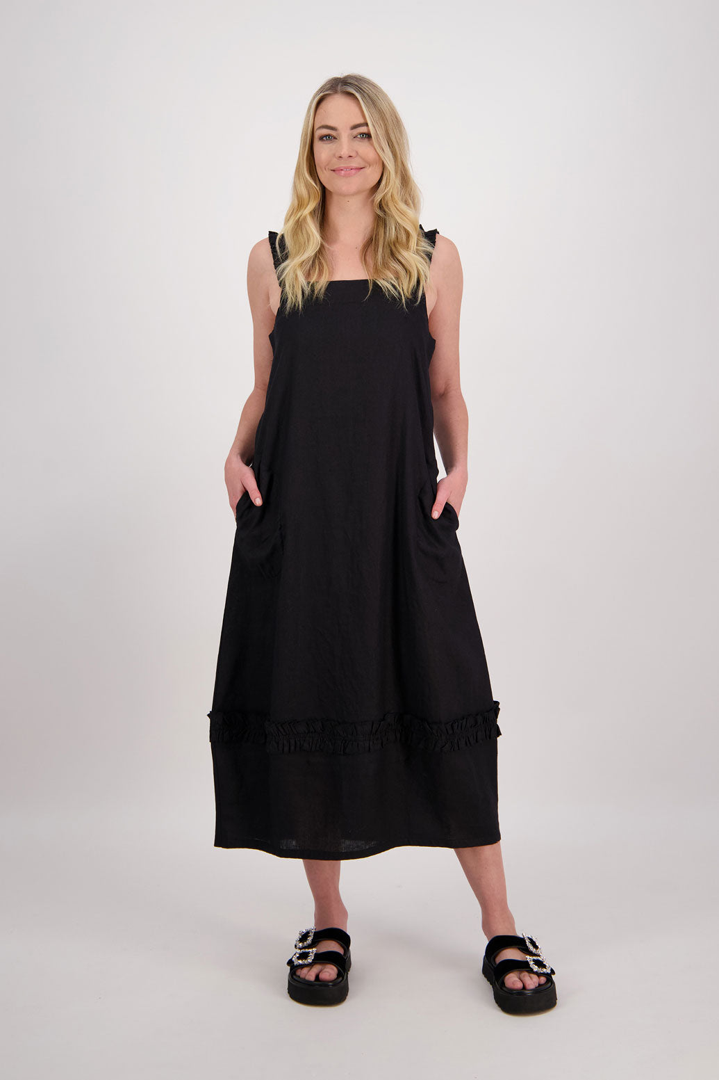 Webb Linen Dress with Bubble Hem - Black