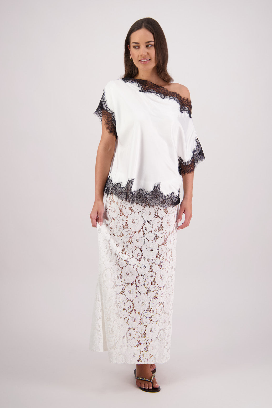 Tabby Ivory/Black Top